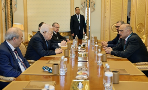 الرئيس يلتقي رئيس الوزراء الأردني