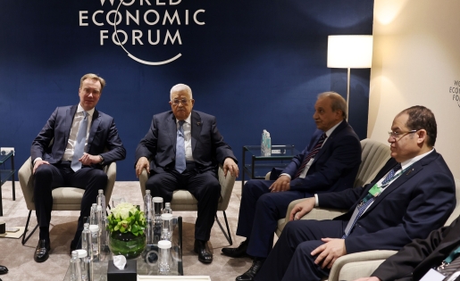 الرئيس يلتقي رئيس المنتدى الاقتصادي العالمي في الرياض