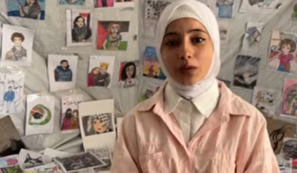 رنيم ناصر توثق بالرسم مأساة النزوح والحرب