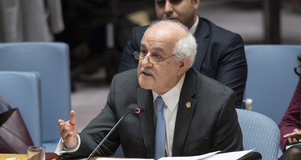 المندوب الدائم لدولة فلسطين لدى الأمم المتحدة السفير رياض منصور يلقي كلمته خلال الجلسة